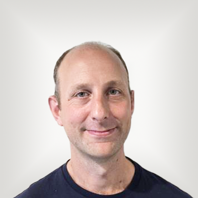 Headshot of Tom Leitch